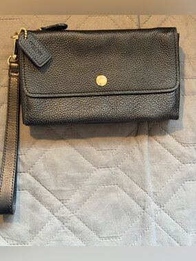 Coach Double Zip Wristlet Black Pebbled Leather Wallet Clutch Gold Tone